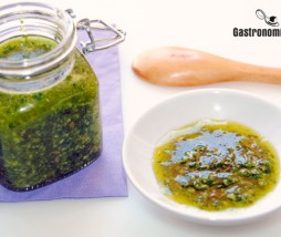 Mojo verde o mojo de cilantro Salsa canaria
