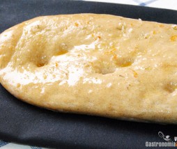 Focaccia de ajo asado y romero Coca de romero y ajo