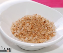 Flor de sal ahumada con especias