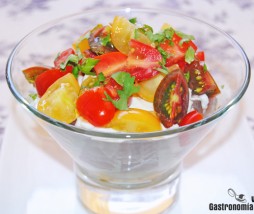 Ensalada de aguacate, atún y tomate con mayonesa de jengibre Receta de ensalada de aguacate y atún fresco