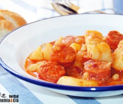 Receta de Patatas a la riojana Patatas con chorizo