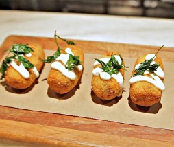 Croquetas con morcilla de Marc Vidal. Vídeo Restaurante Boqueria Nueva York