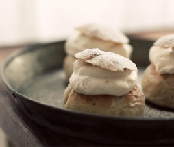Semla, pastelito de Cuaresma Semlor