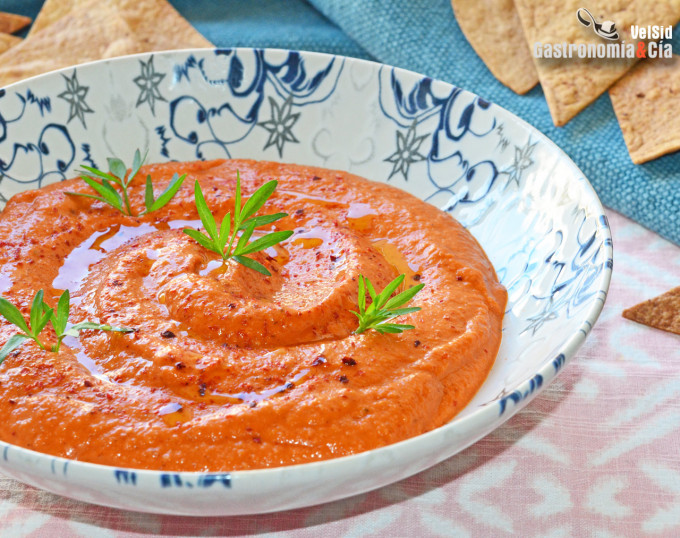 Muhammara con almendra