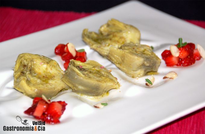 Alcachofas marinadas con fresones balsámicos