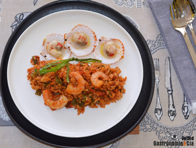 Arroz con gambas y zamburiñas