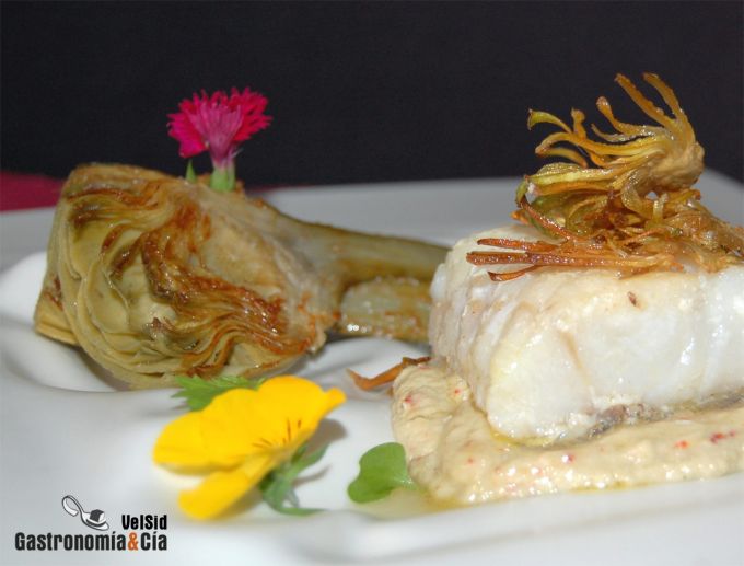 Bacalao con alcachofas en tres texturas