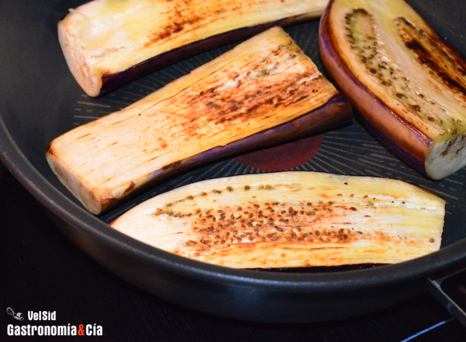 Berenjenas chinas glaseadas con kimchi y soja