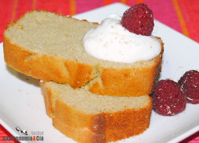 Bizcocho de plátano y maíz  