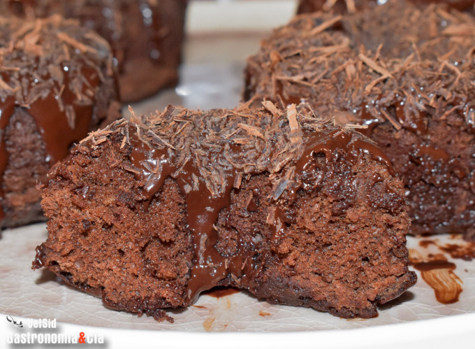 Bizcodonuts de chocolate y anacardos