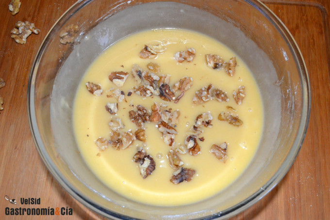 Brownie de chocolate blanco en sartén