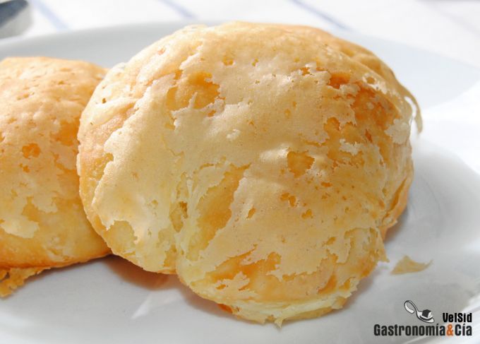 Bollos hojaldrados de mantequilla