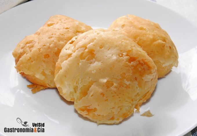 Bollos hojaldrados de mantequilla