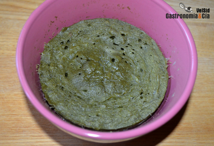 Bowlcake de kale, jamón y queso