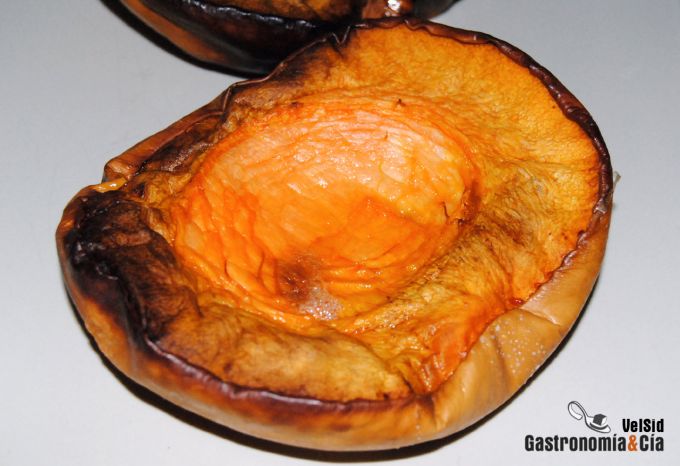 Calabaza asada con requesón y confitura de trompeta ama