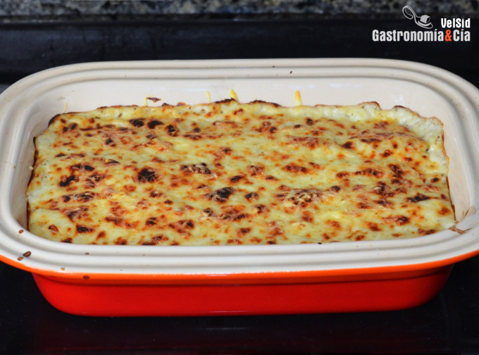 Canelones con bechamel y trufa negra