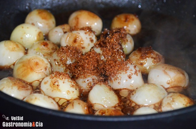 Cebollitas glaseadas con vinagre balsámico y vino de Op