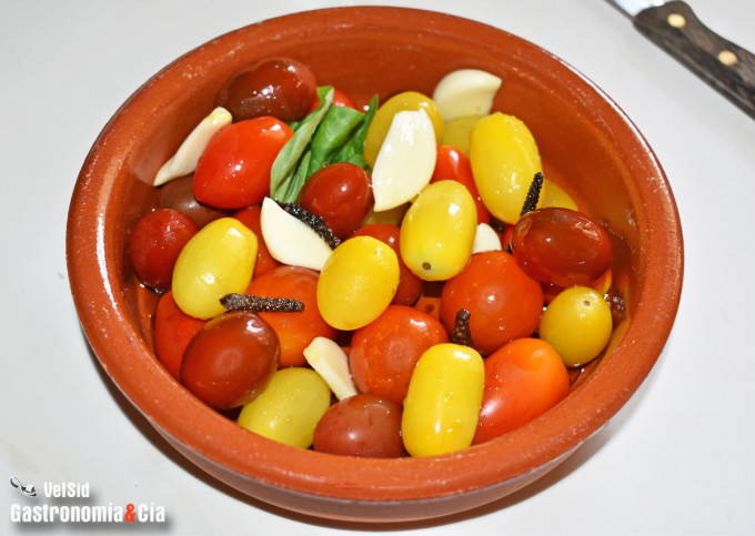 Tomates cherry confitados en freidora de aire