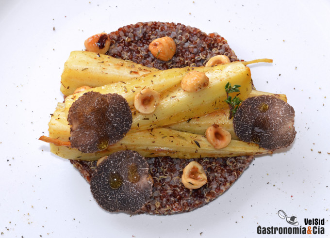 Chirivías con mantequilla y avellanas sobre quinoa con 
