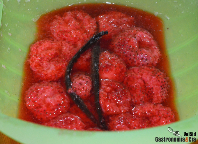 Cómo hacer compota de fresas y vainilla en el microonda