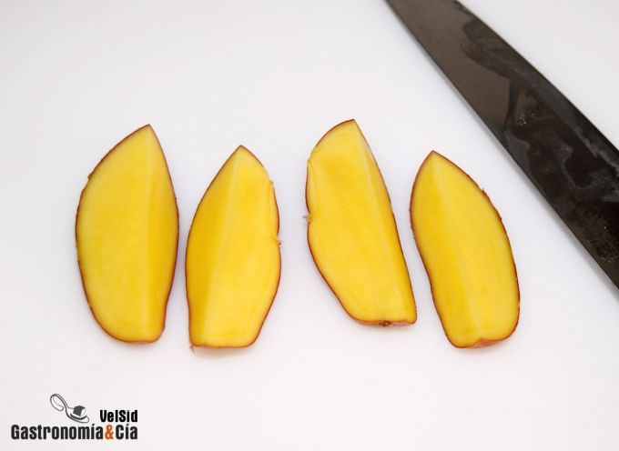 Cómo cortar las patatas en gajos