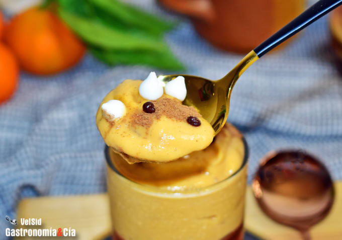 Crema de tofu sedoso y calabaza con especias dulces
