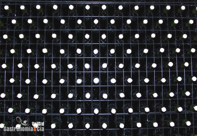 jaulas de botellas de vino