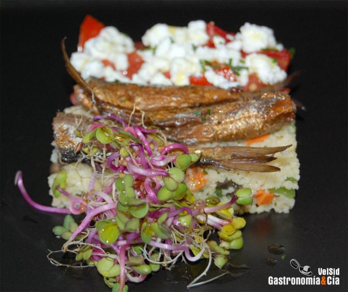 Ensalada de cuscús y arenques ahumados