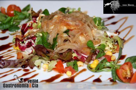 Ensalada de queso de cabra