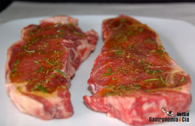 Entrecot al romero con níscalos