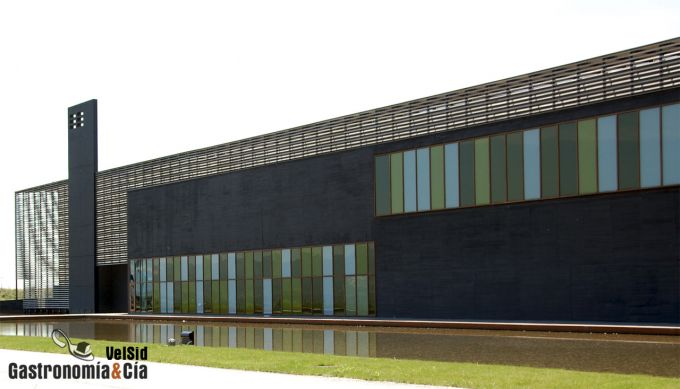 Detalle exterior de Bodegas Laus