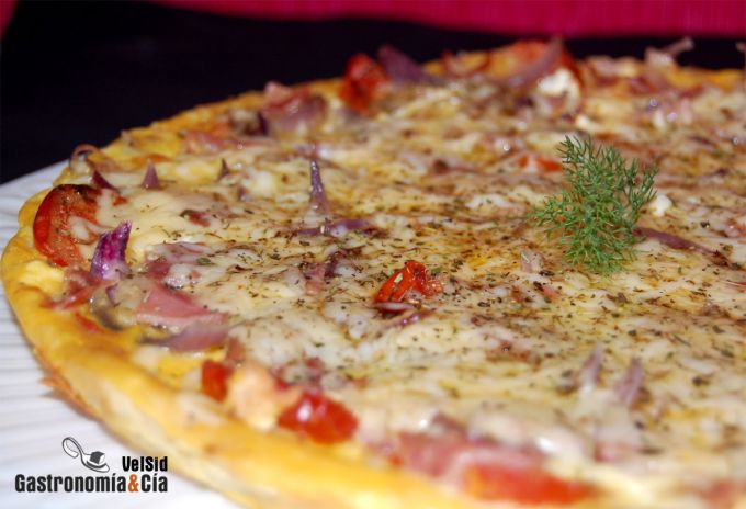 Frittata de tomates al tomillo y requesón