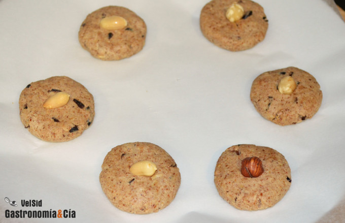 Galletas de almendra y avena en el microondas