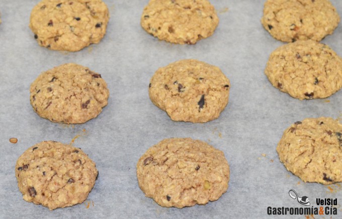 Galletas de avena y nibs de cacao