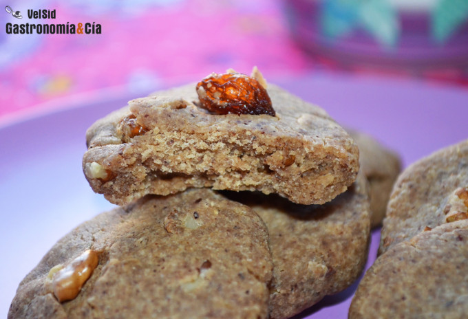 Galletas de avena, nueces y pasas