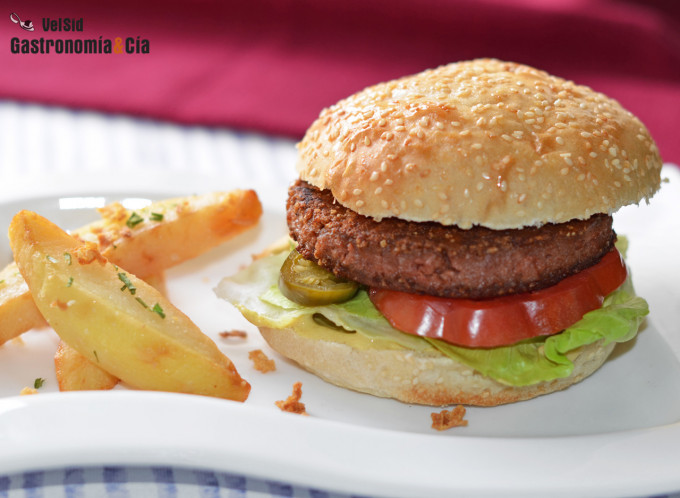 Beyond Burger, la hamburguesa vegetal que imita a la ca