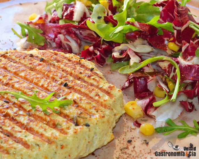Hamburguesa de pollo y calabaza asada