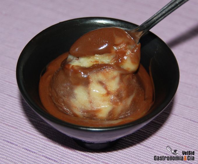 Helado de chocolate y limón