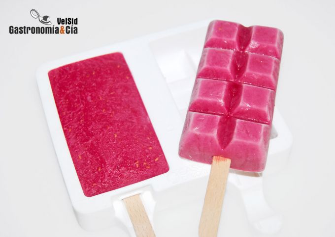 Helado de frambuesa y queso