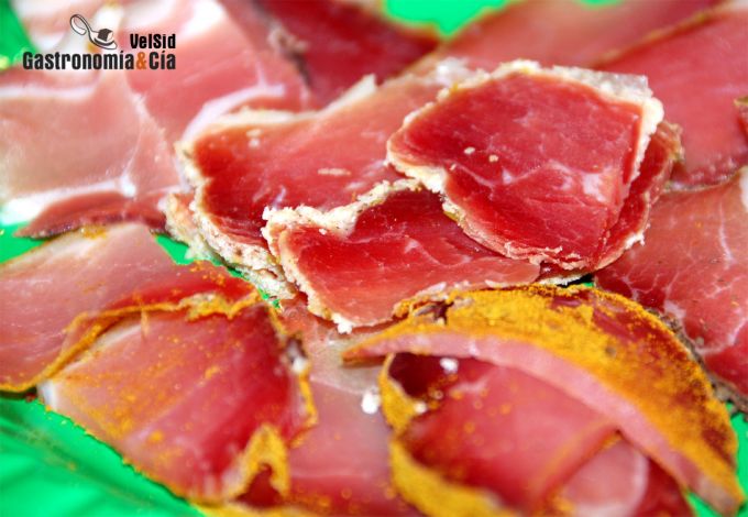 Jamón curado con sabores 