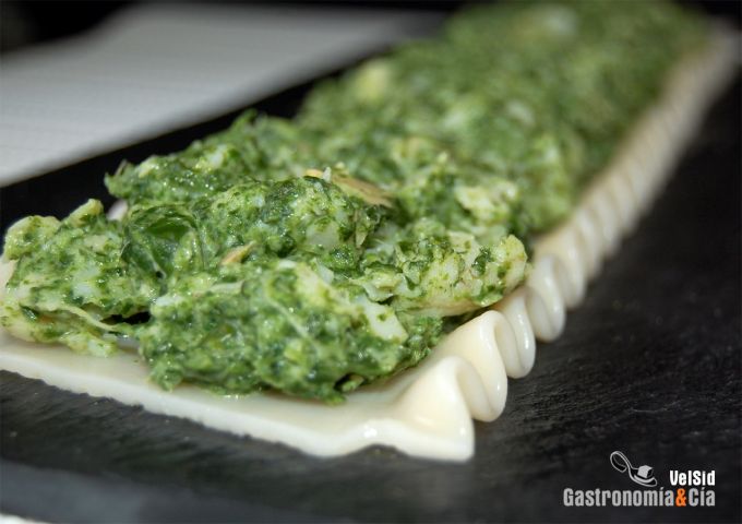 Lasaña de espinacas y merluza
