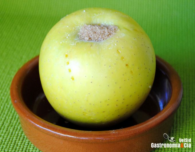 Manzana asada en microondas
