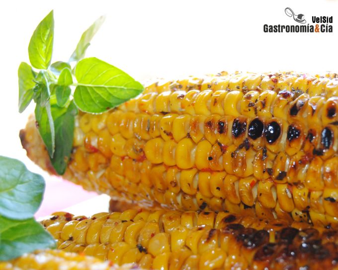 Mazorcas de maíz con sambal 