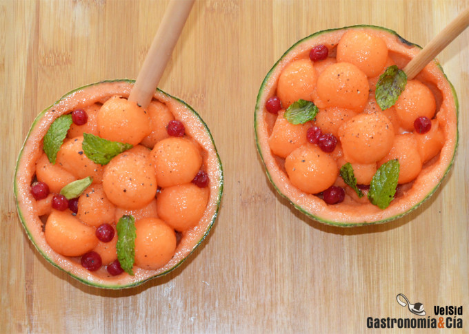 Melón marinado con ginebra y especias