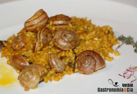Arroz con caracoles y azafrán