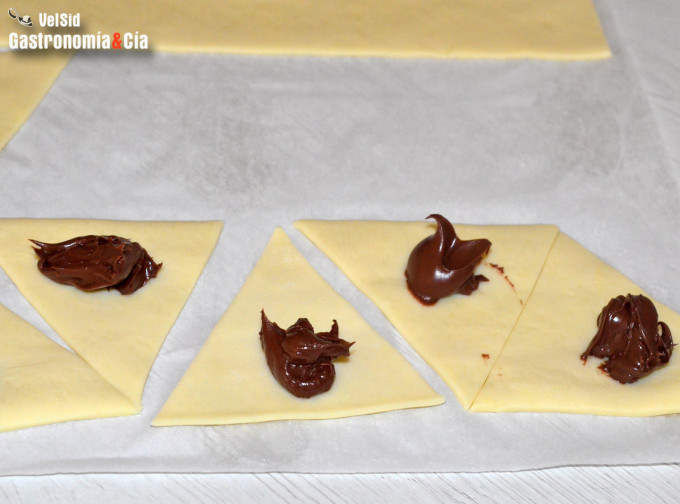 Mini croissants de hojaldre y Nutella en 10 minutos