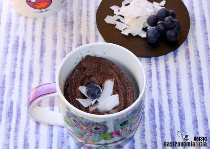 Mugcake de açai y almendra