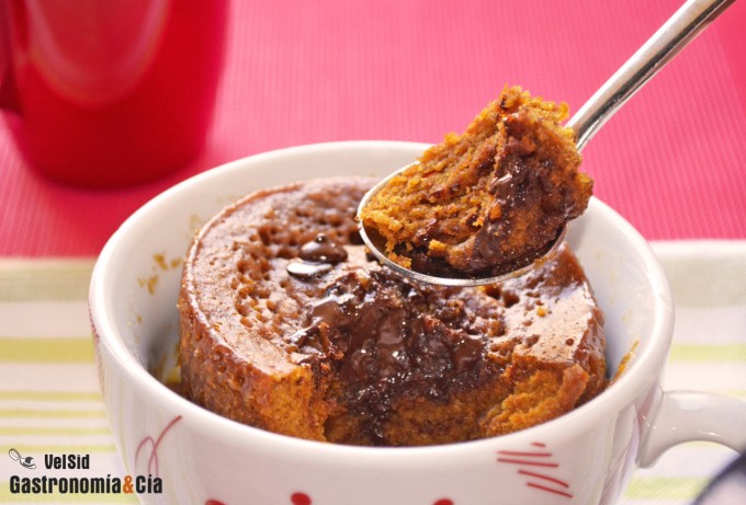 Mug Cake de almendra y toffee