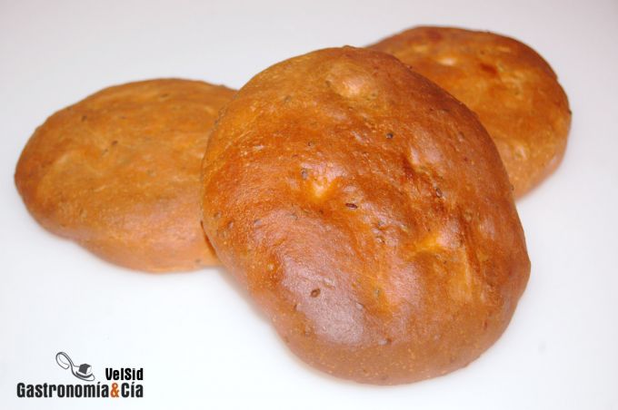 Pan naan con linaza y sésamo negro