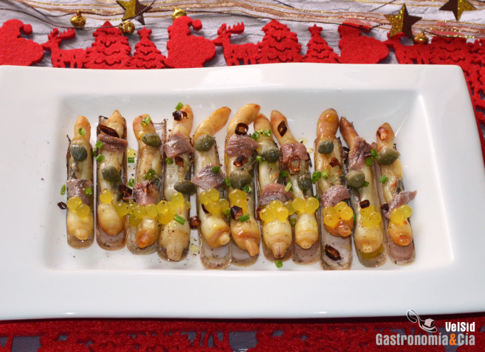 Navajas a la parrilla con anchoas y lima-limón